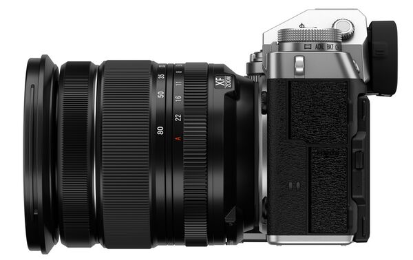 Fujifilm X-T5 + XF 16-80mm f/4,0 R OIS WR  silber