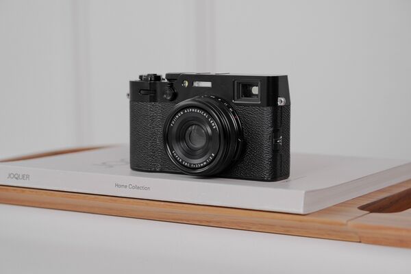 Fujifilm X100VI  schwarz