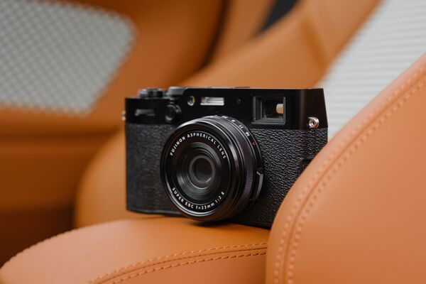Fujifilm X100VI  schwarz