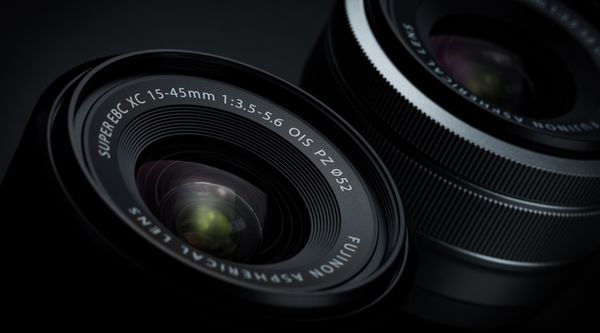 Fujifilm XC 15-45mm f/3,5-5,6 OIS PZ  silber Fujifilm X