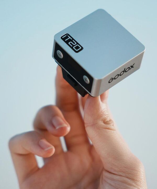 Godox iT20 - TTL Mini Flash  Canon Silber