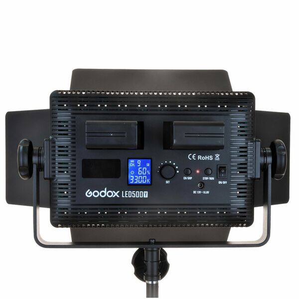 Godox Led 500Y mit barndoor 
