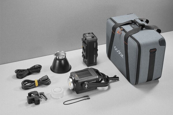 Godox M300D - Day light LED light 330W 