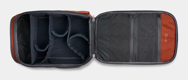 Gomatic PM Luma Camera Pack  18L rust red