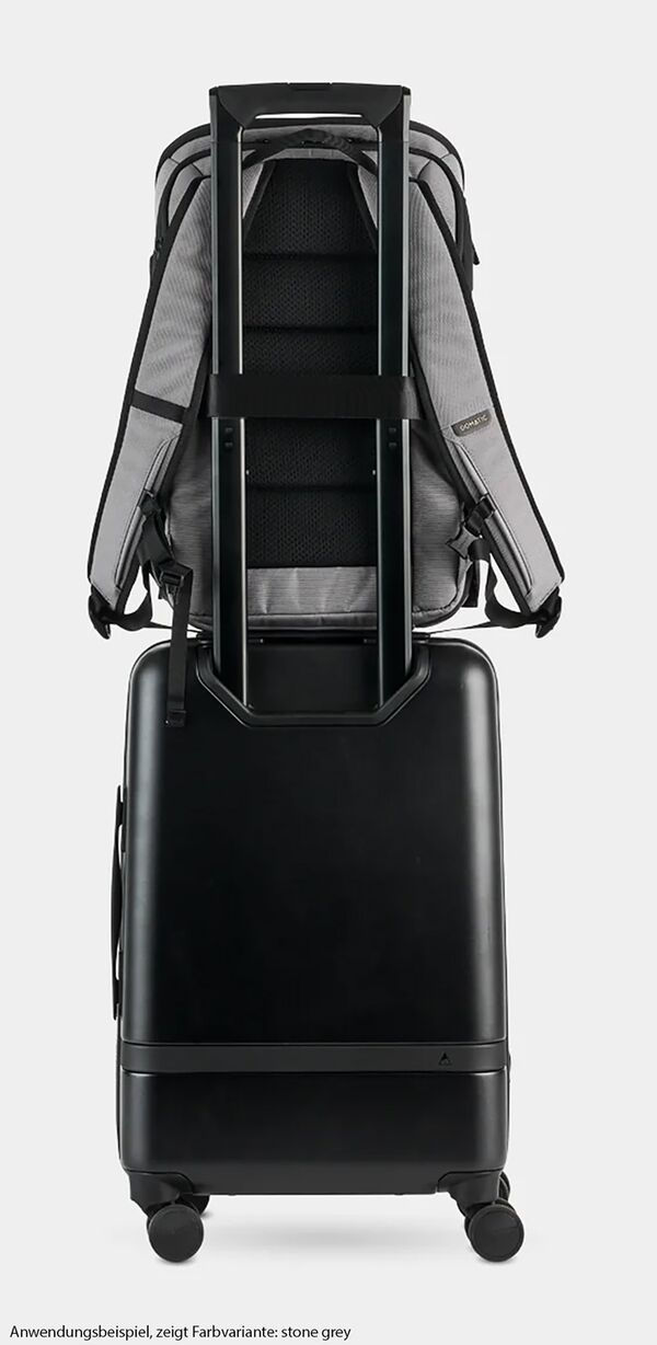 Gomatic PM Luma Camera Pack  18L stone gray