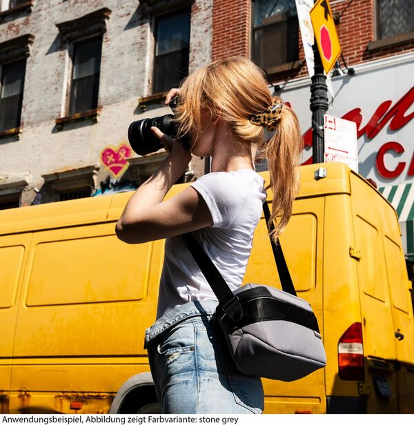 Gomatic PM Luma Camera Sling Bag  9L black