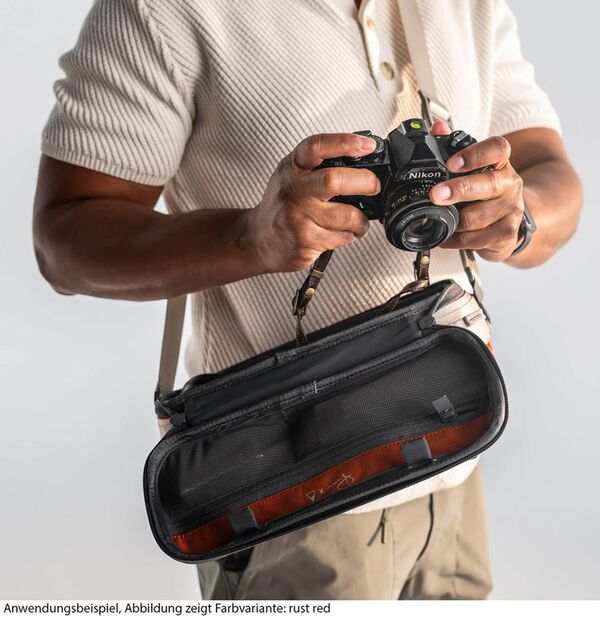 Gomatic PM Luma Camera Sling Bag  9L black