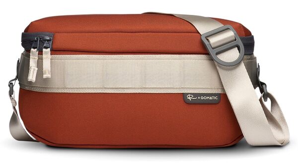 Gomatic PM Luma Camera Sling Bag  9L rust red
