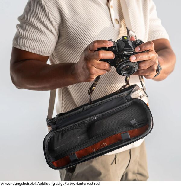 Gomatic PM Luma Camera Sling Bag  9L rust red