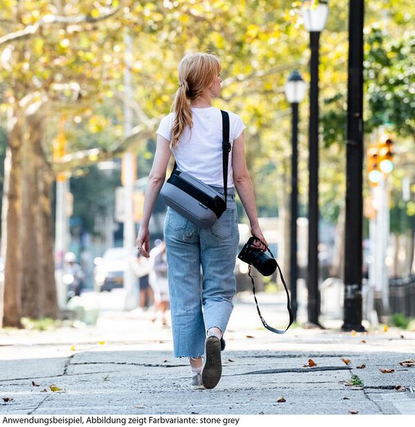 Gomatic PM Luma Camera Sling Bag  9L rust red