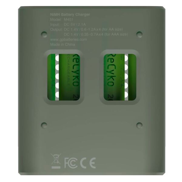 GP ReCyko M451/270 4-Port USB Ladegerät inkl.4xAA NiMh 2600mAh 