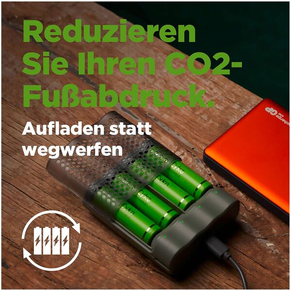 GP ReCyko M451/270 4-Port USB Ladegerät inkl.4xAA NiMh 2600mAh 