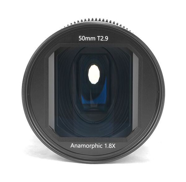 Great Joy 50mm T2.9 1.8x Anamorphic Lens  Canon RF Amber Lens Flare