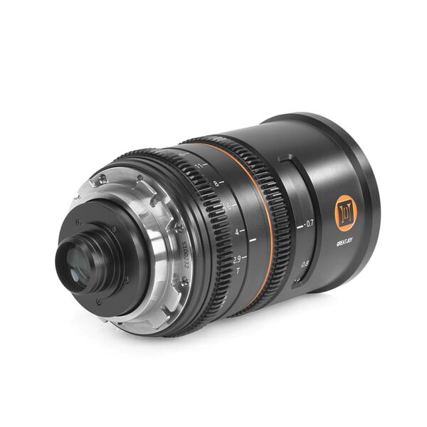 Great Joy 50mm T2.9 1.8x Anamorphic Lens  Canon RF Amber Lens Flare