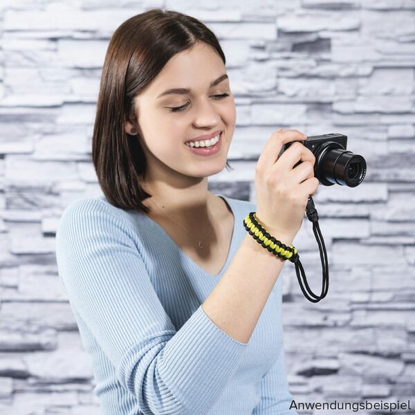 Hama Braid 20 Handschlaufe  schwarz-gelb