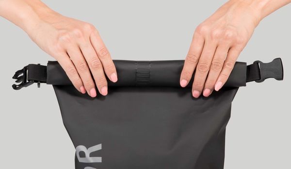 Hama Outdoortasche  schwarz 10 l