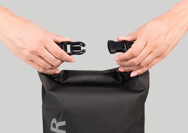 Hama Outdoortasche  schwarz 10 l