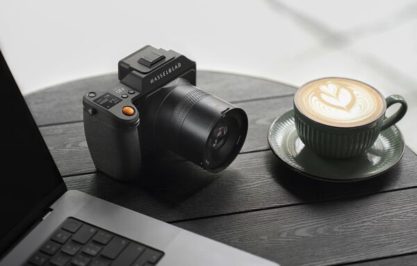 Hasselblad X2D 100C + XCD 75mm, f/3,4 P  leichtes Portraitobjektiv Kit  Hasselblad X