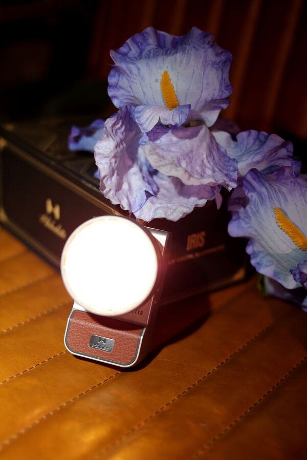 Hobolite IRIS - Tragbares LED - Dauerlicht  Creator Kit