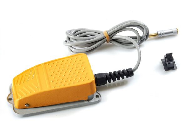 Kaiser Fußauslöser für Kameras, mit Kabel 1,80m 