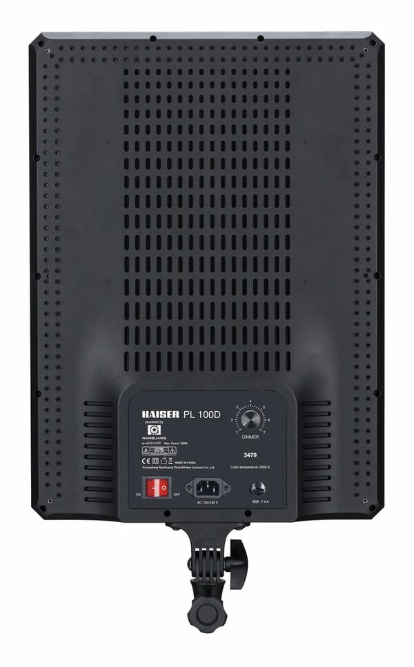 Kaiser LED-Flächenleuchte PL100D, 504 SMD-LEDs, 5600 K, CRI 95, TLCI 93, Leuchtfläche 36 x 51 cm, dimmbar, Netzbetrieb 