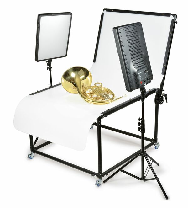 Kaiser LED-Flächenleuchte PL100D, 504 SMD-LEDs, 5600 K, CRI 95, TLCI 93, Leuchtfläche 36 x 51 cm, dimmbar, Netzbetrieb 