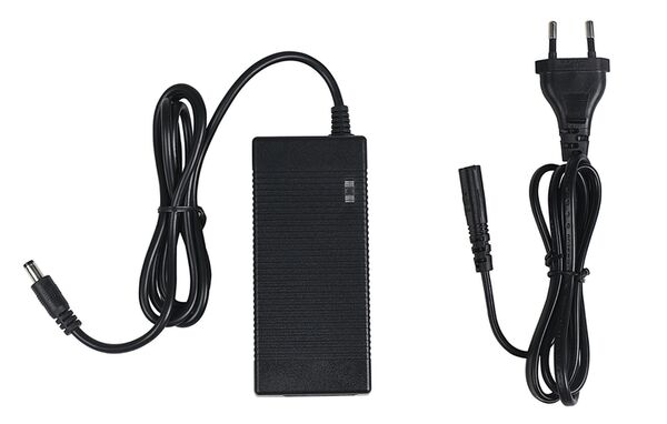 Nanlite  Ladegerät für NANLITE V-Mount-Akkus 