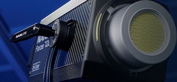 Nanlite  LED-Reportage- und Studio-Scheinwerfer Forza 720 