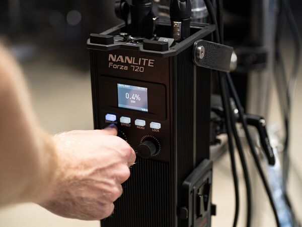 Nanlite  LED-Reportage- und Studio-Scheinwerfer Forza 720 