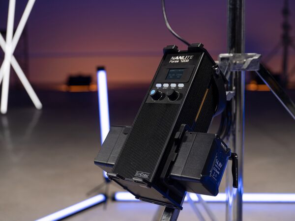 Nanlite  LED-Reportage- und Studio-Scheinwerfer Forza 720 