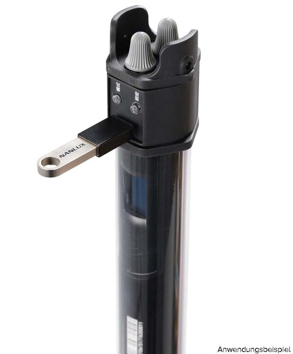 Nanlite  PavoTube II 15C RGBWW Farb-Effektleuchten  2er-Kit