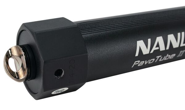 Nanlite  PavoTube II 30XR 4Kit RGBWW Farb-Effektleuchte 