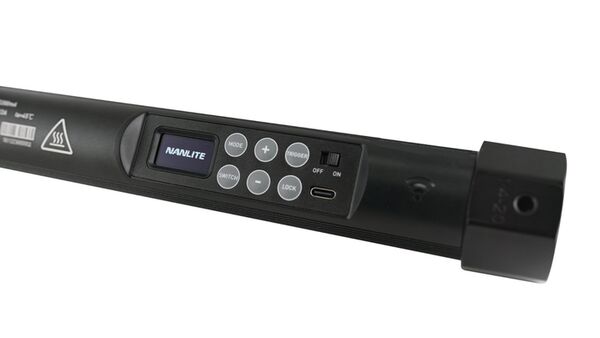 Nanlite  PavoTube II 30XR 4Kit RGBWW Farb-Effektleuchte 