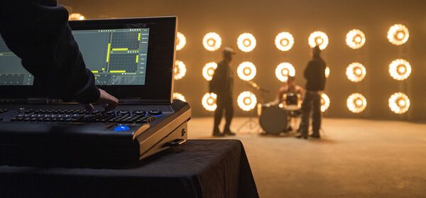 Nanlite Reportage- und Studio-Scheinwerfer Forza  60 II