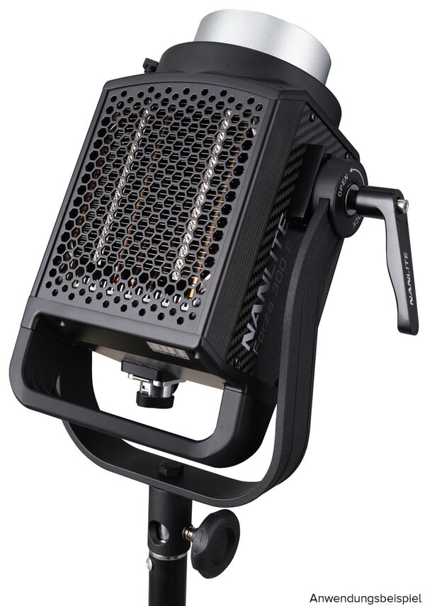 Nanlite Reportage- und Studio-Scheinwerfer Forza  300 II