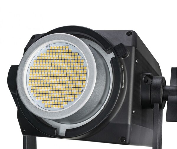 Nanlite  Studio-Scheinwerfer  FS-200