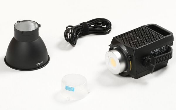 Nanlite  Studio-Scheinwerfer FS-200B Bi-Color 