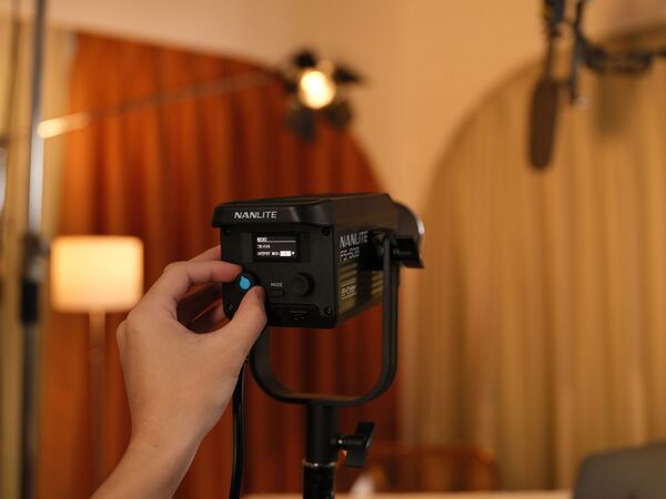 Nanlite  Studio-Scheinwerfer FS-60B Bi-Color 