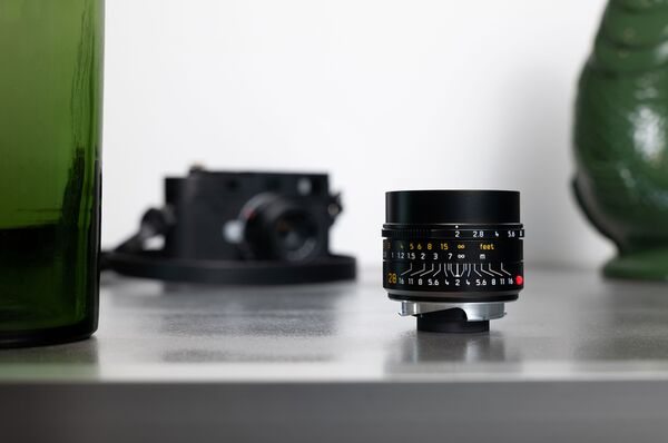 Leica 28mm f/2,0 Summicron-M ASPH.  schwarz-eloxiert