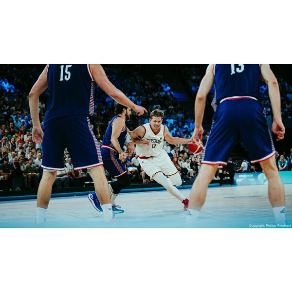 Leica VARIO-ELMARIT-SL 70-200mm f/2.8  ASPH.  L-Mount