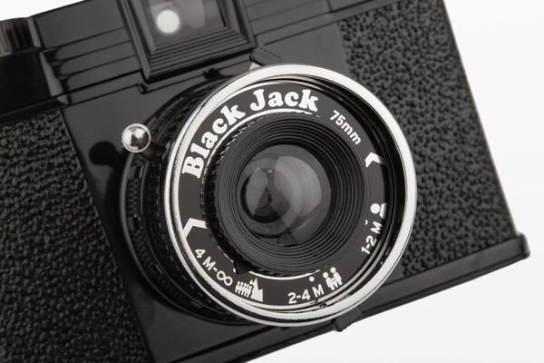 Lomography Diana F+ Kamera & Blitz  Black Jack