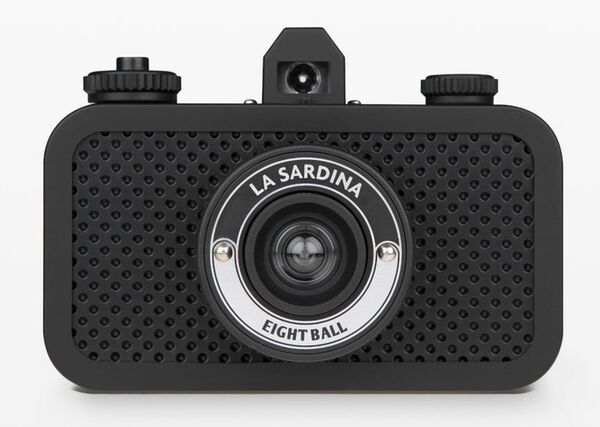 Lomography La Sardina Kamera  8-Ball