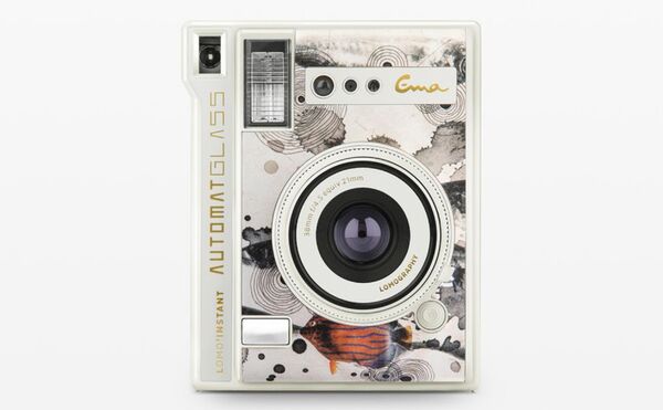 Lomography Lomo'Instant Automat Glass  Ema Ichikawa