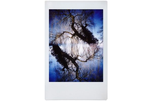 Lomography Lomo'Instant Automat Glass  Ema Ichikawa