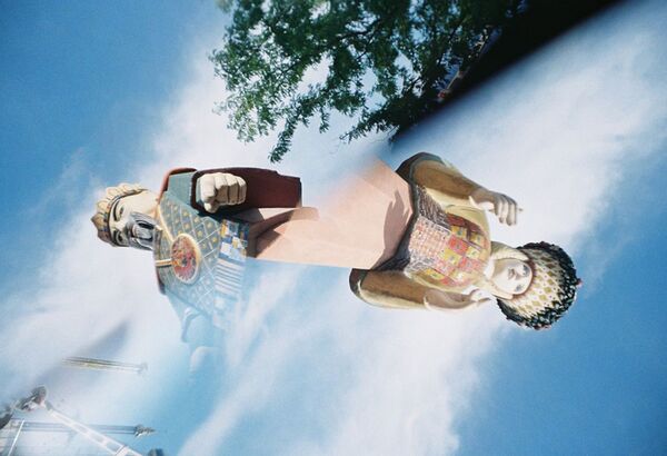 Lomography LomoApparat 21mm Point and Shoot  Camera  Neubau