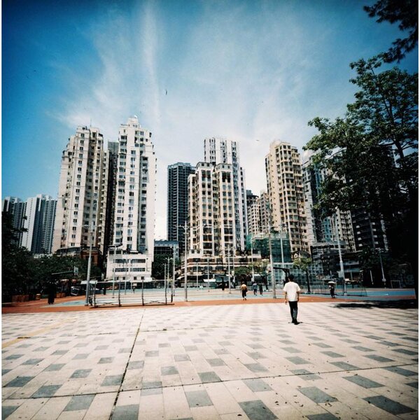 Lomography LomoChrome Color ’92 Sun-kissed 120 ISO 400 