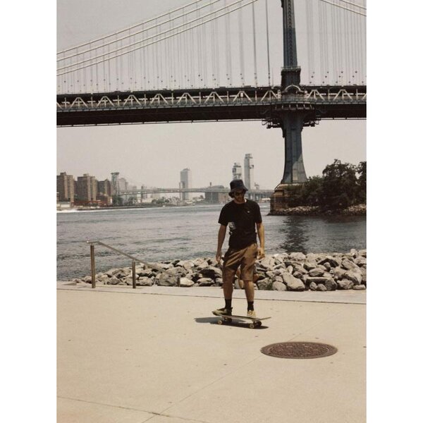 Lomography LomoChrome Color ’92 Sun-kissed 120 ISO 400 