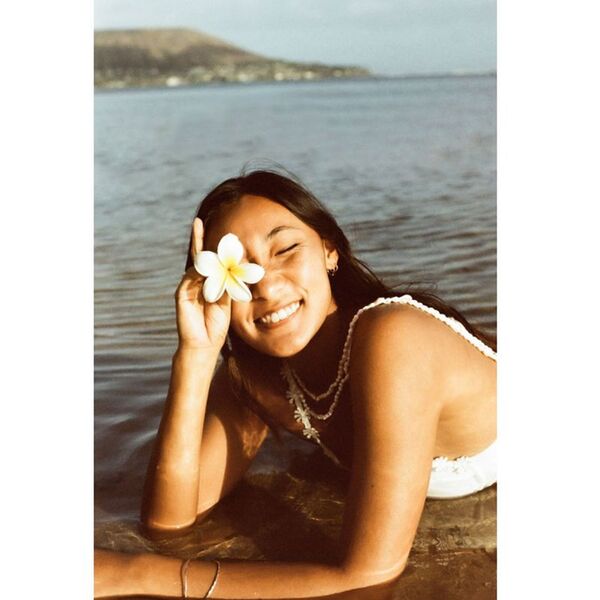 Lomography LomoChrome Film 35mm ISO 400  Color ’92 Sunkissed