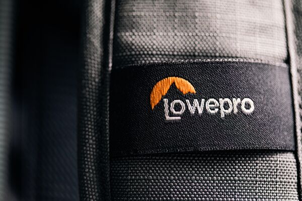 Lowepro Flipside AW III  dark grey 300