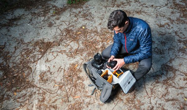 Lowepro Flipside Trek BP 250 AW  grau